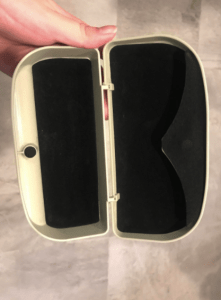 Magnetic Car Sunglasses Case photo review